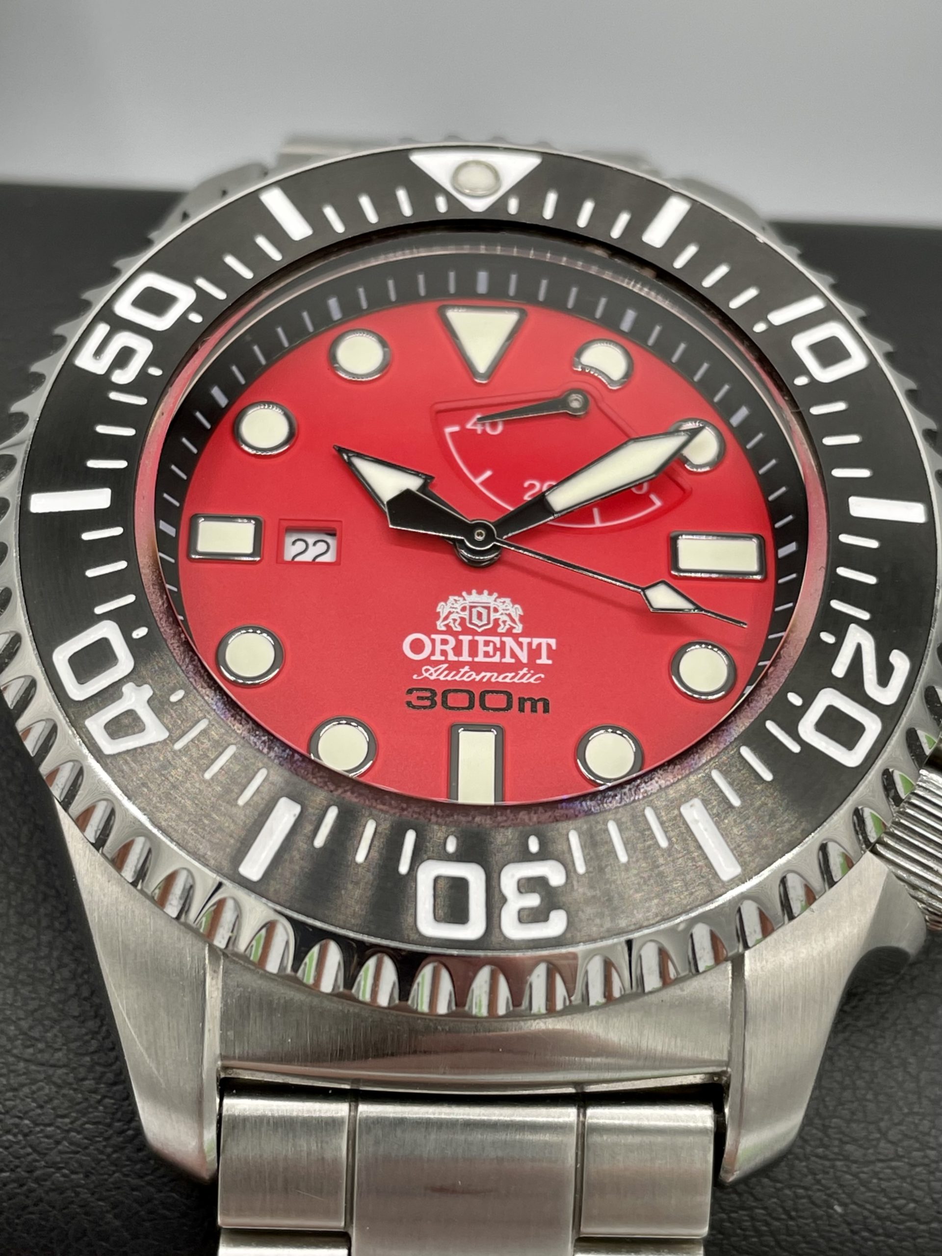 Orient Diver 300m Saturation Diver Automatic Red Dial Power Reserve 46mm The Sutor House