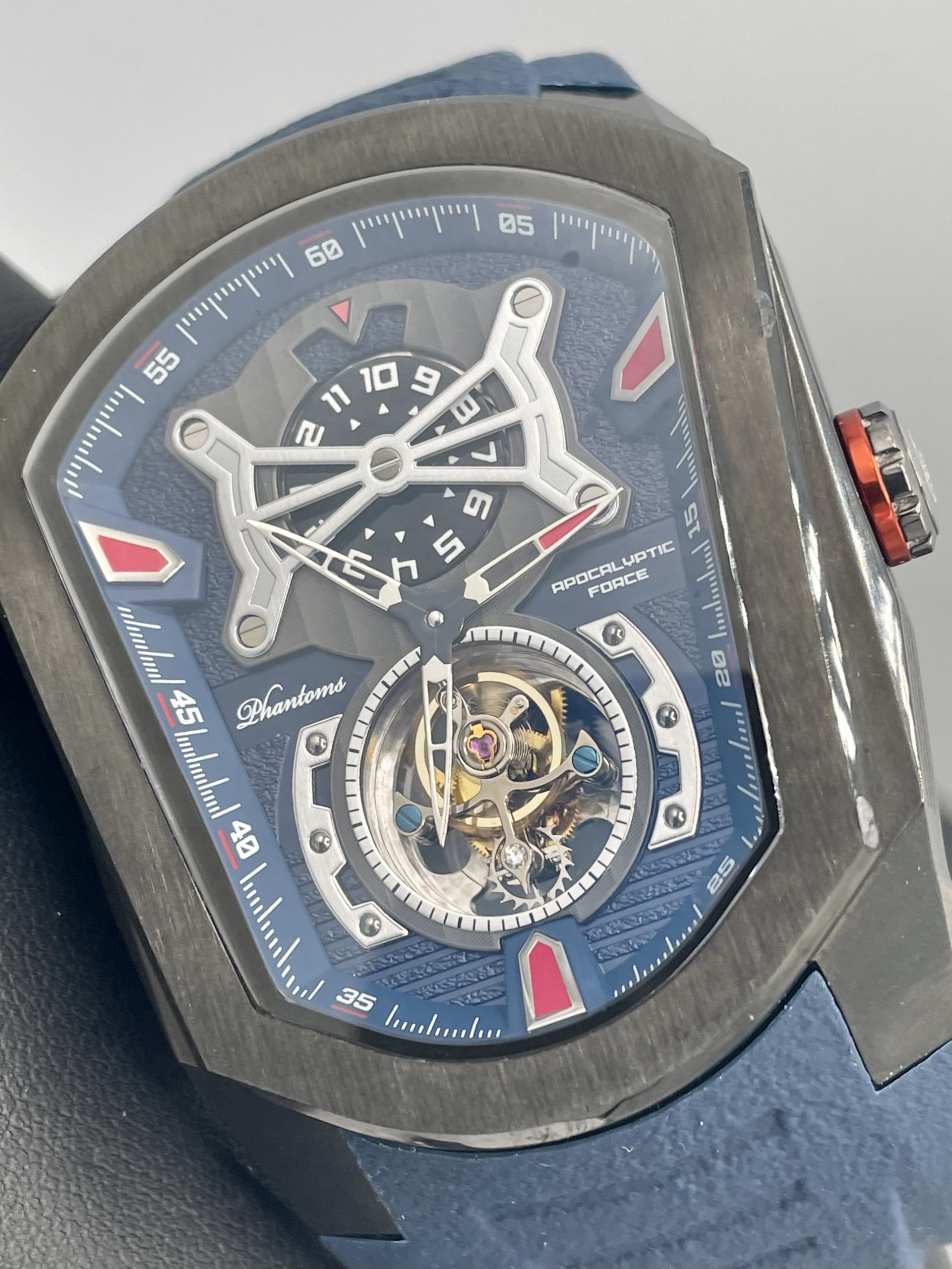 lab tourbillon