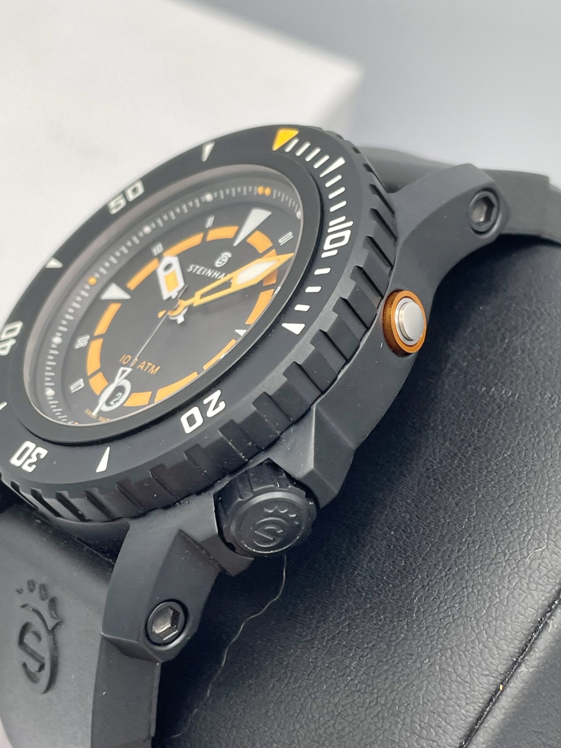 STEINHART ORIGINAL BLACK DLC STEEL TRITON 1000 1000M DIVER SWISS