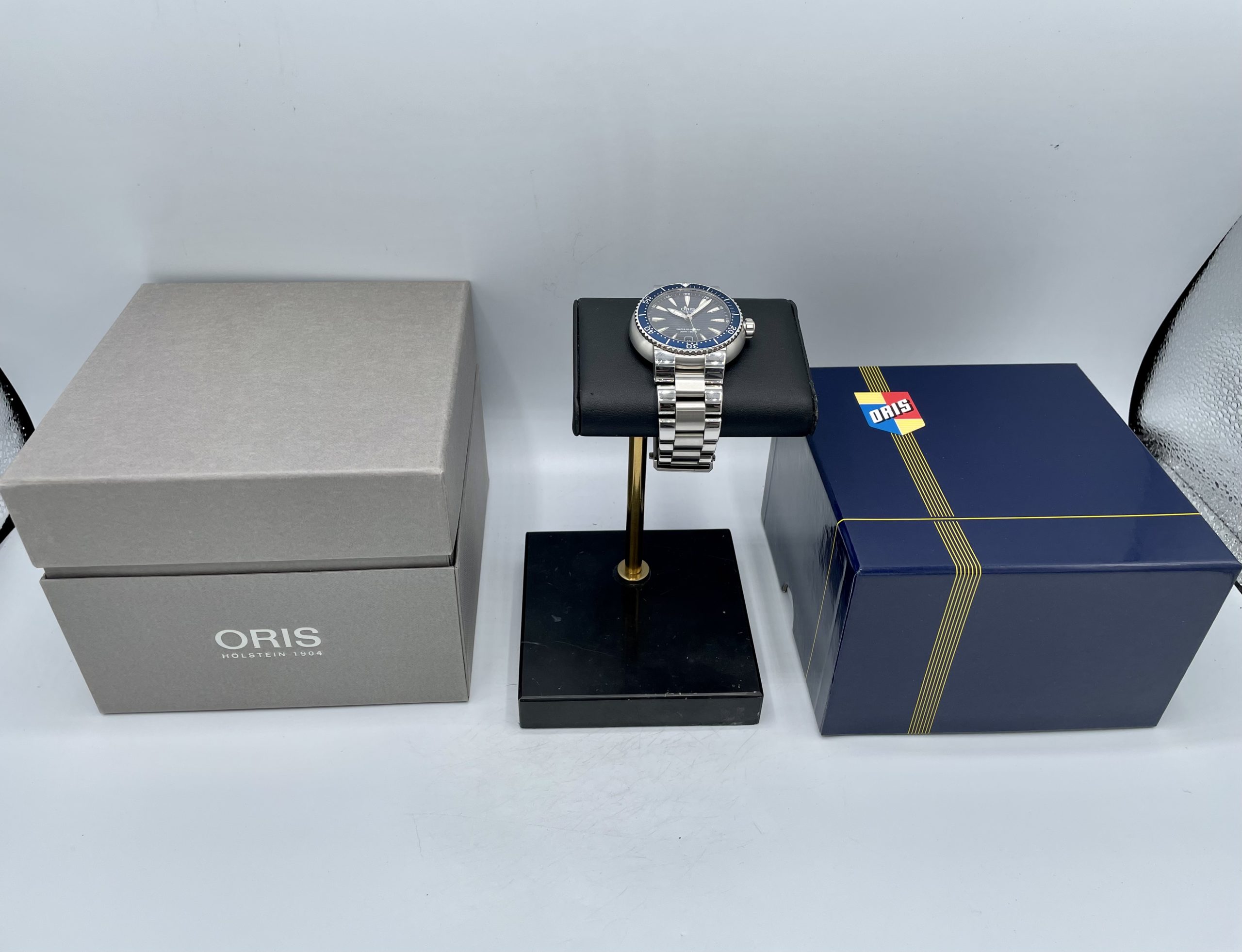 ORIS TT1 Divers Date Blue Wave Dial 01 733 7533 8555 44mm 300m