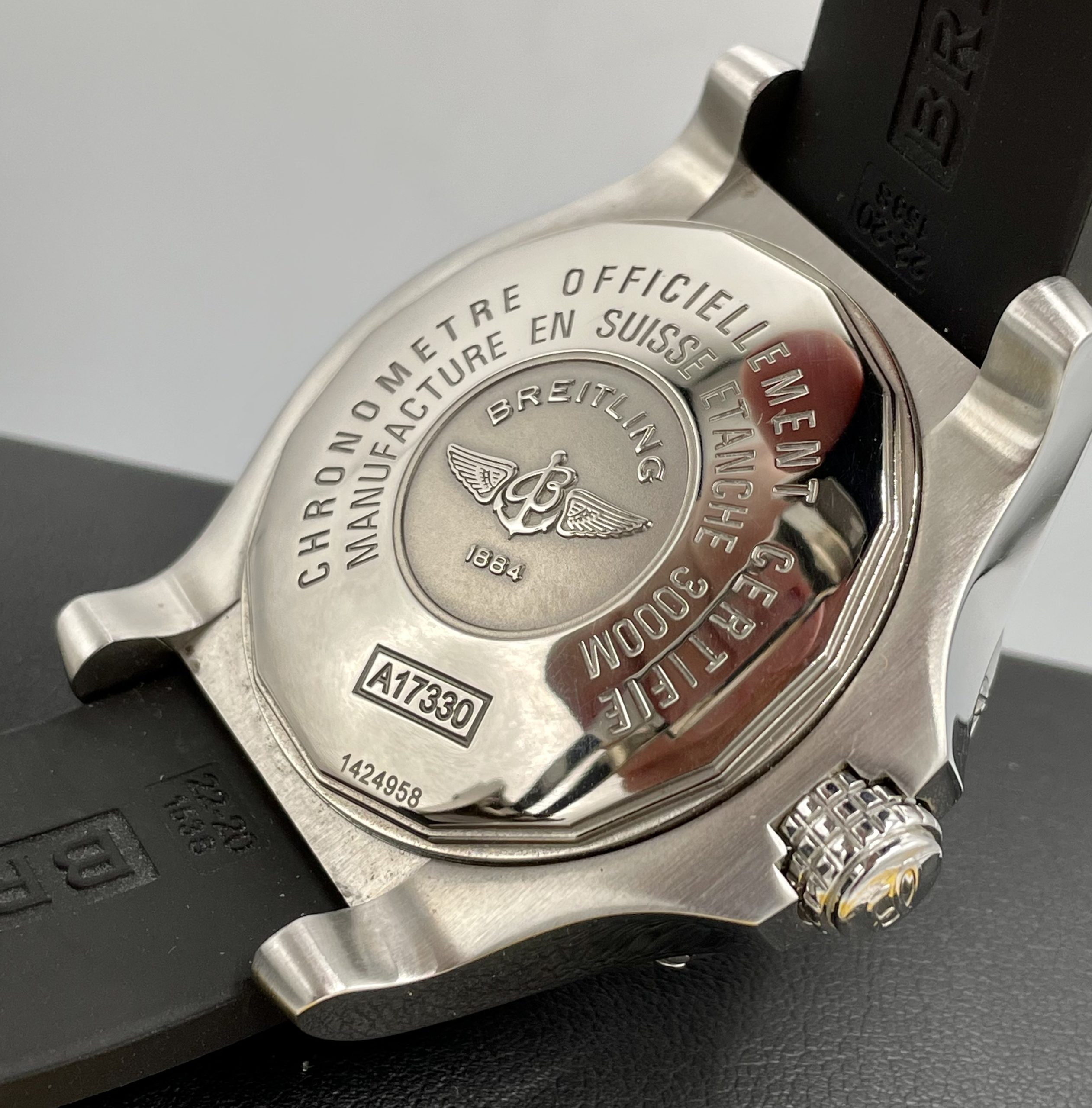 BREITLING Avenger Seawolf Steel 3000m Diver A17330 45mm Swiss