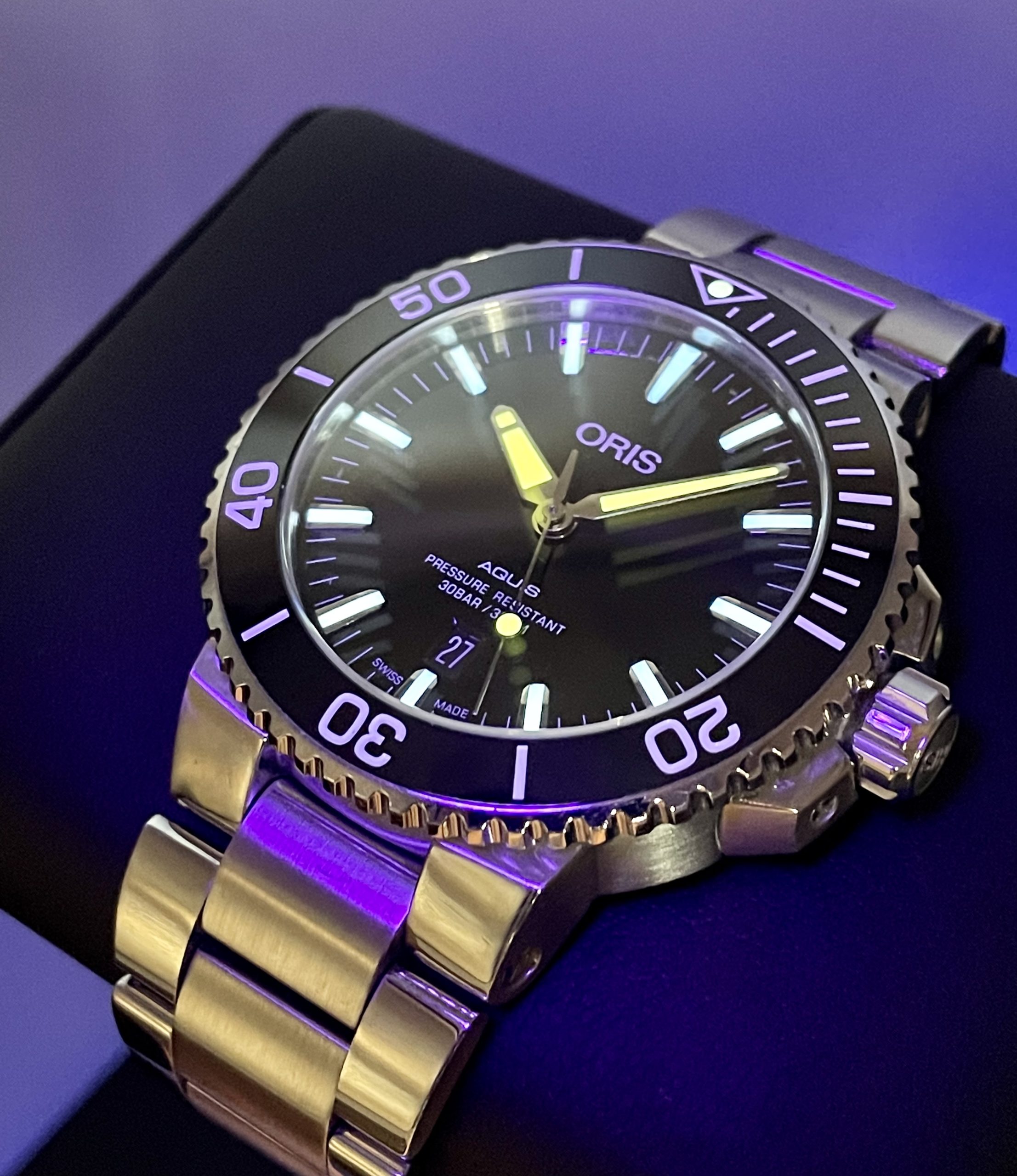ORIS Aquis Date Stainless Steel Black Dial 43.5mm Swiss Automatic