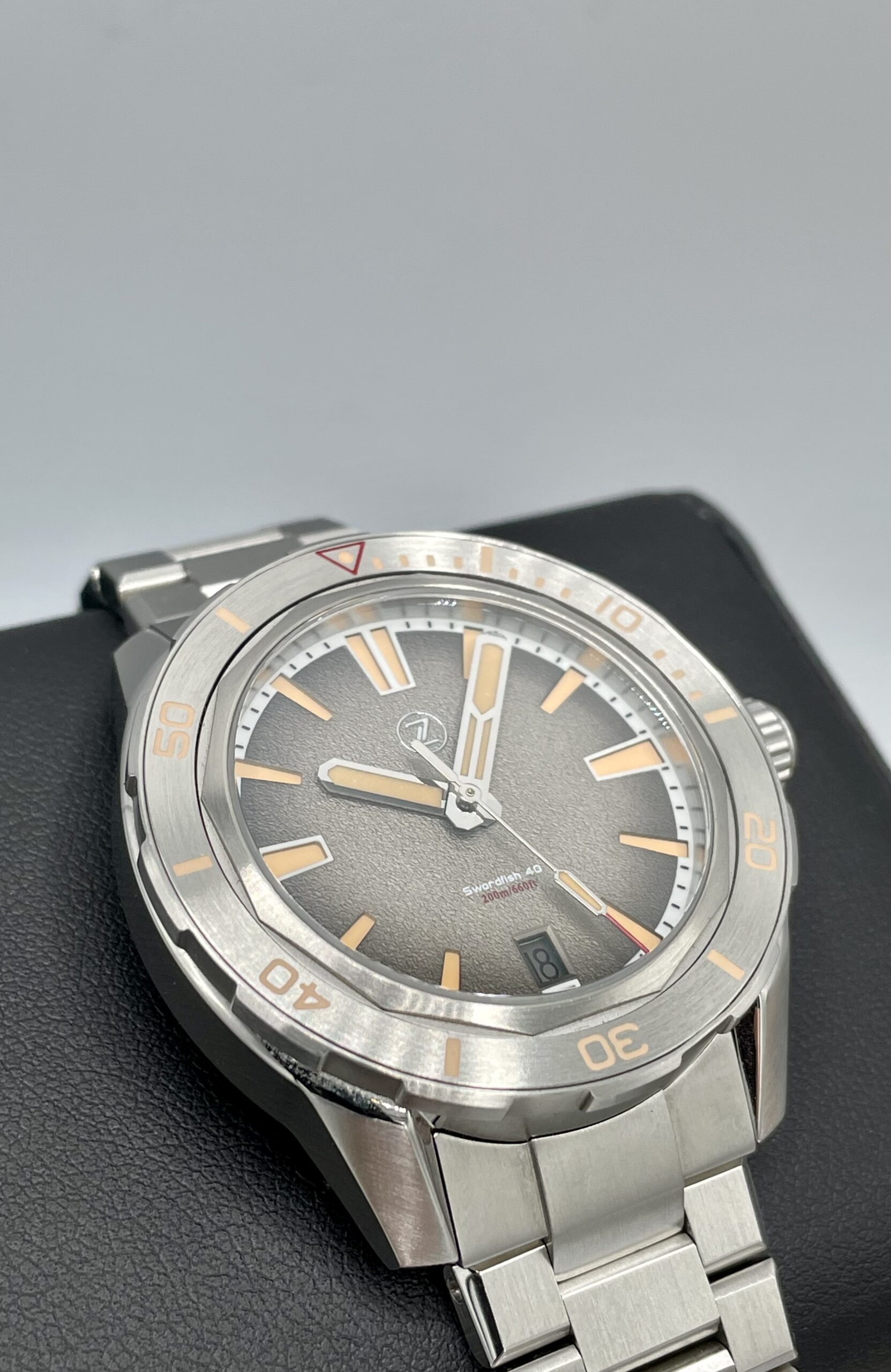 【steelo】 ZELOS Swordfish 40 Desert Sand Limited Edition 200 Pieces