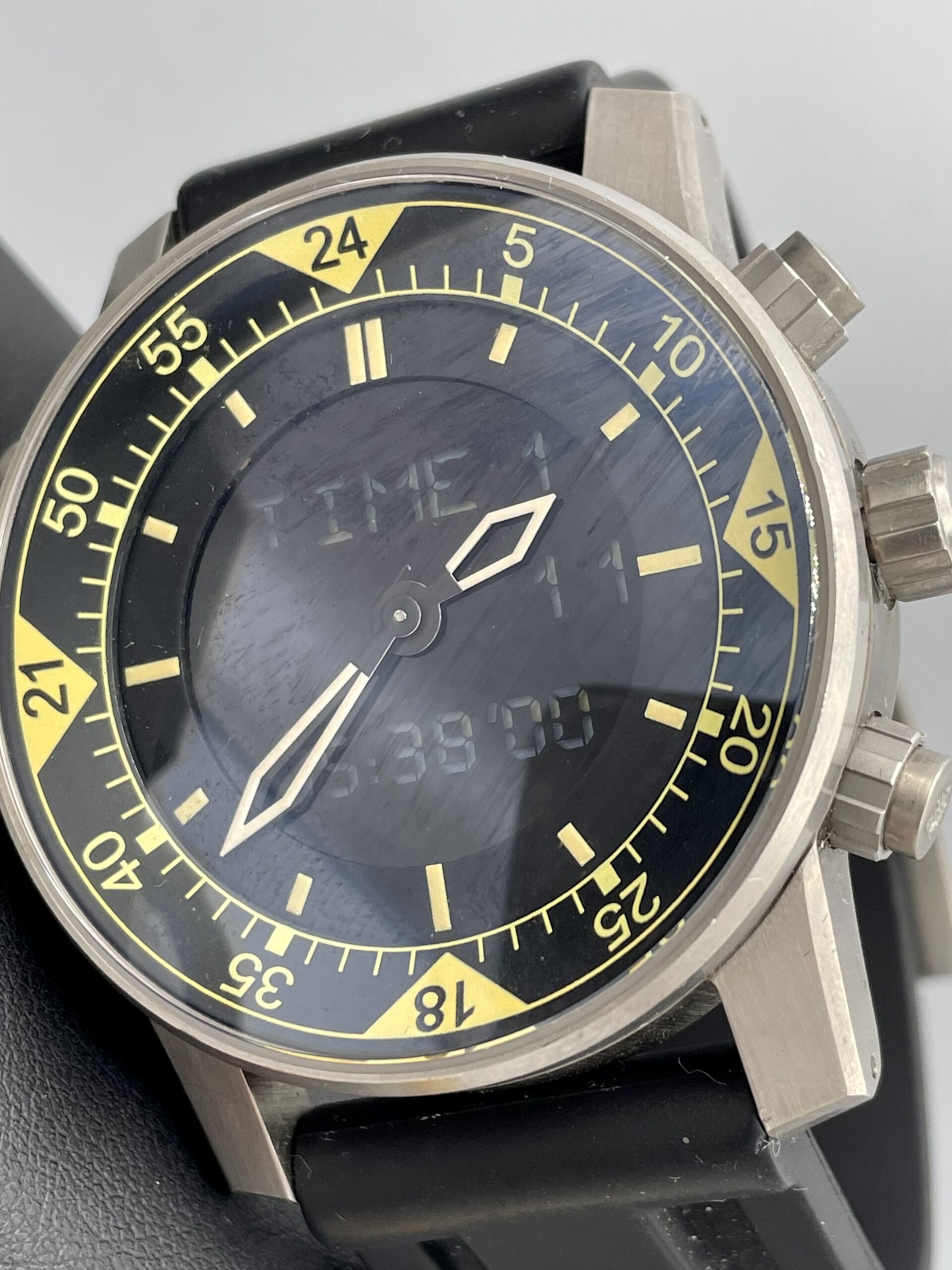 OCEAN7 LM-2 AD Digital Swiss Quartz Chronograph 44mm Brushed
