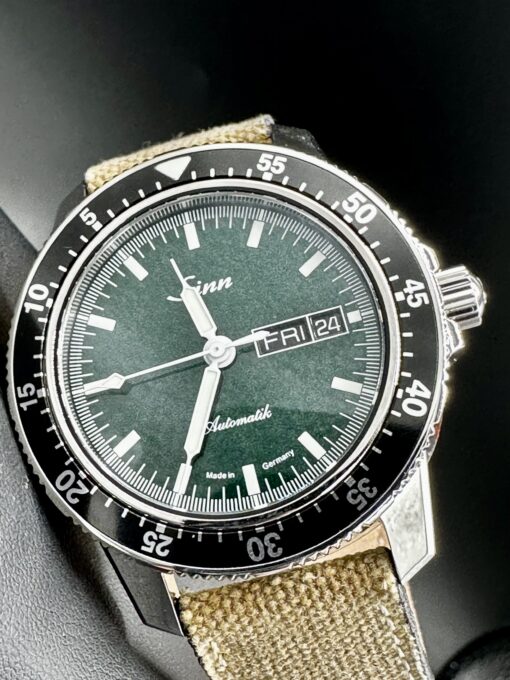 New SINN 104 St Sa MG 41mm Metallic Green Dial German Automatic Day Date 200m