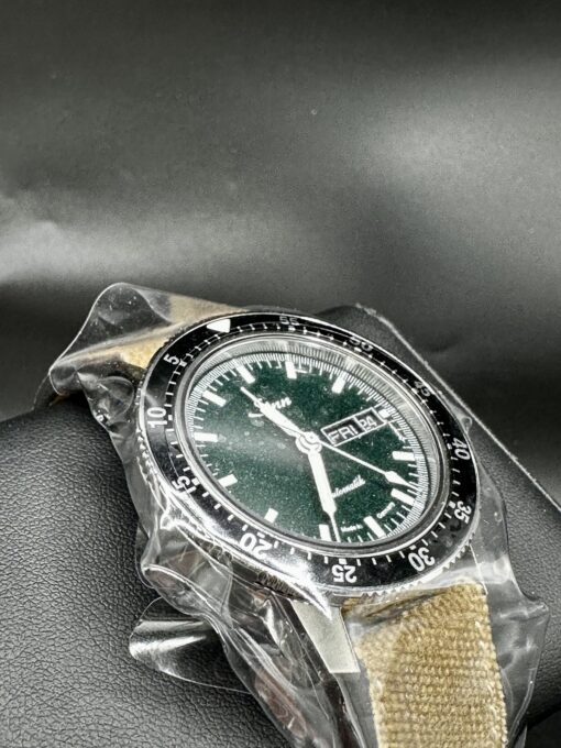 New SINN 104 St Sa MG 41mm Metallic Green Dial German Automatic Day Date 200m - Image 6