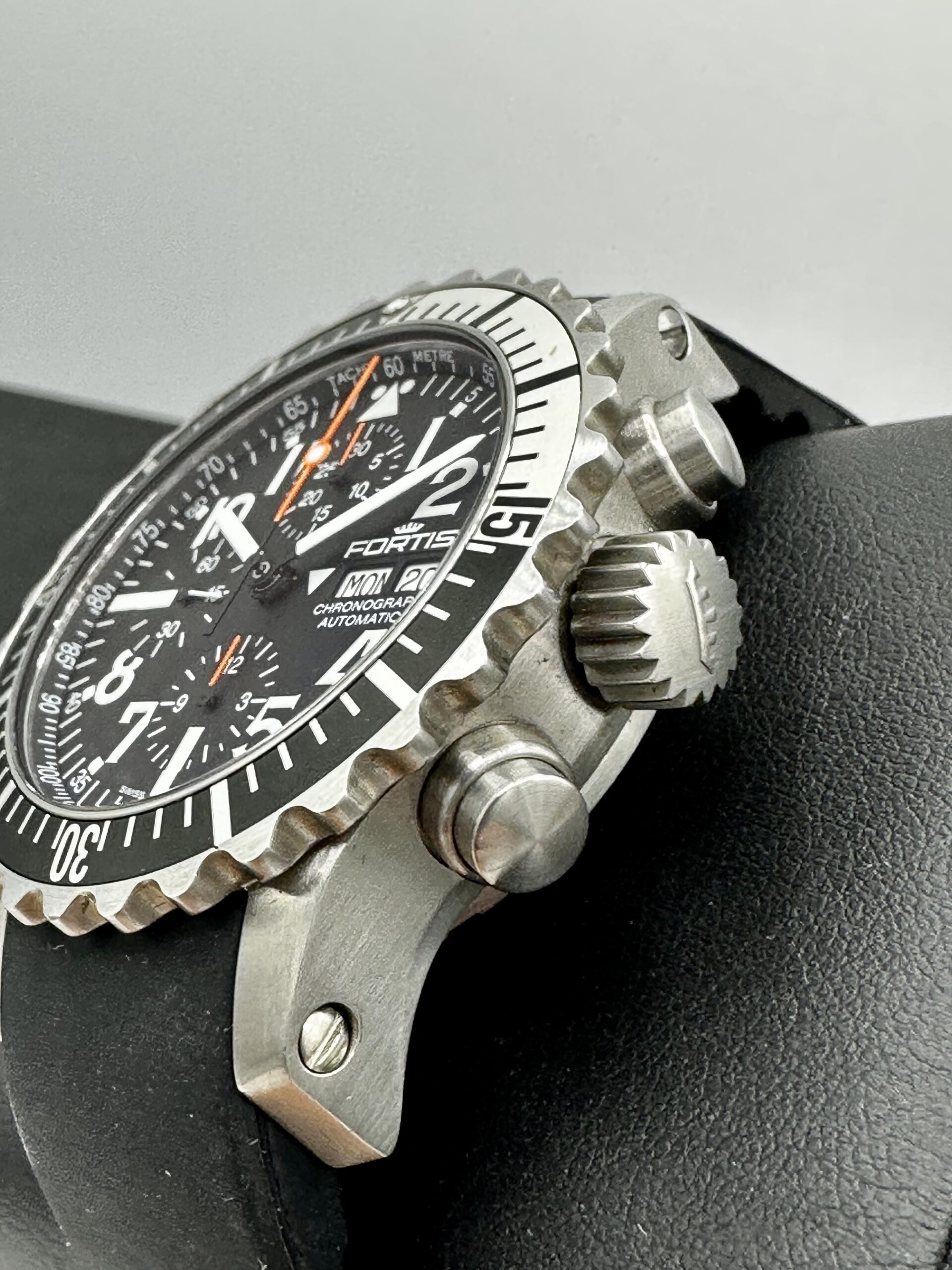 FORTIS B-42 MarineMaster Chronograph 42mm Swiss Automatic 671.17