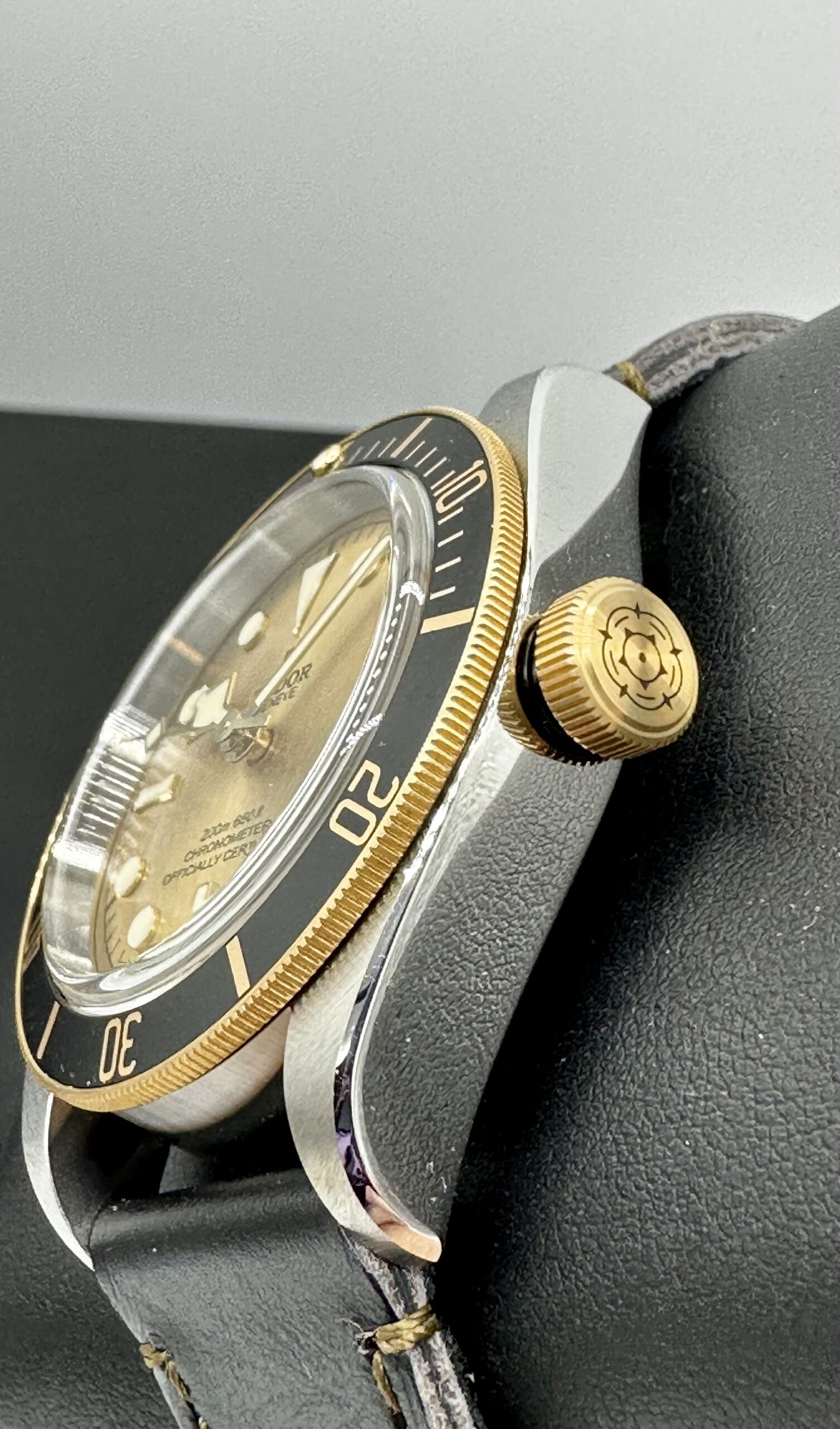 TUDOR BLACK BAY S&G M79733N-0003 41mm CoSC Swiss Automatic Yellow