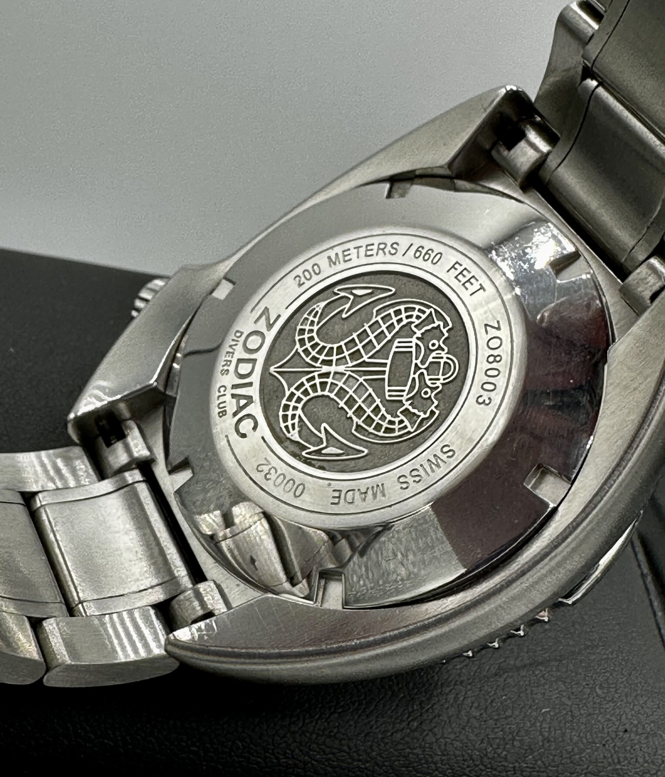 Zodiac Oceanaire ZO8003 45mm Yellow Dial Automatic 200m Divers