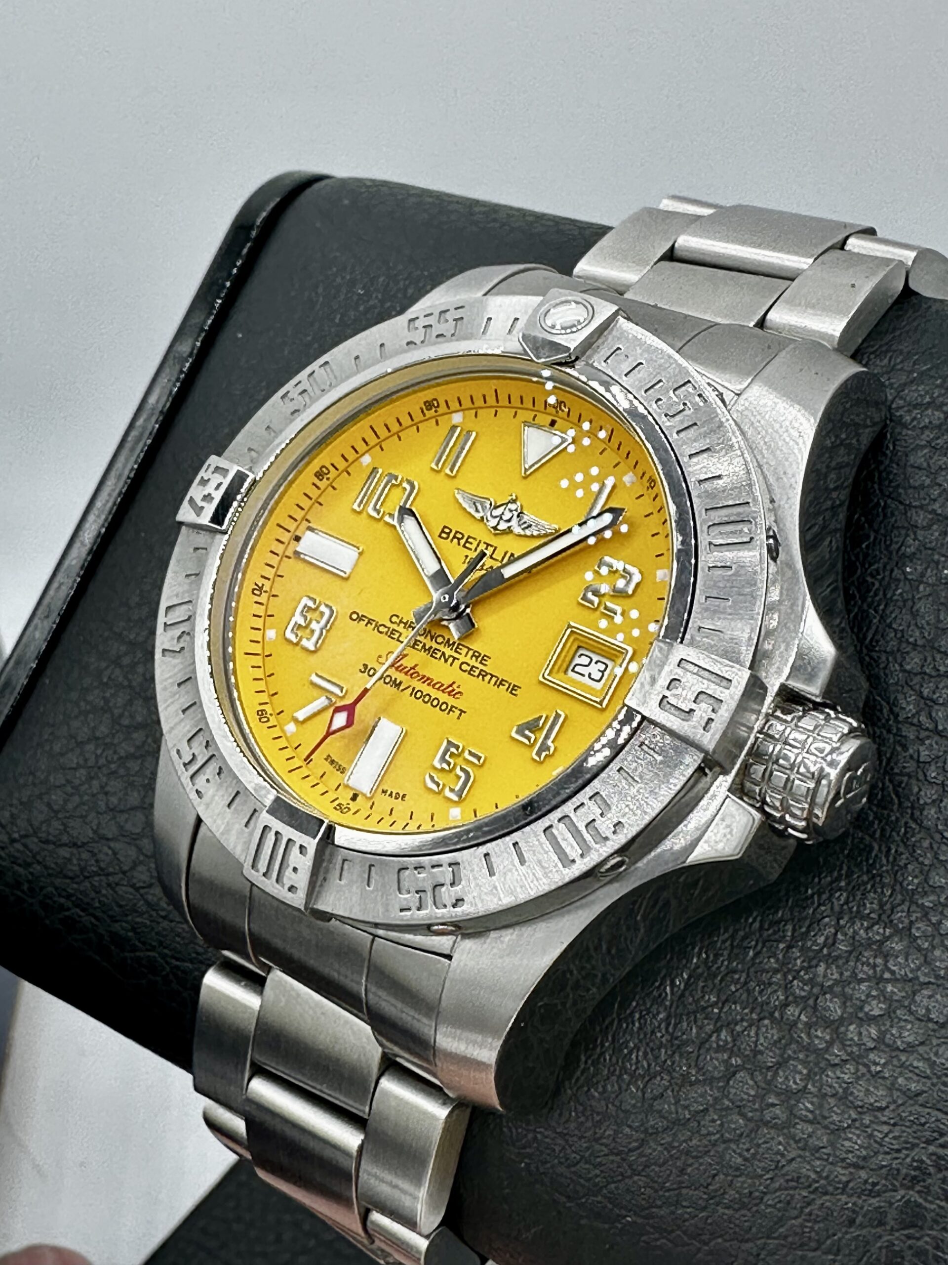 Breitling Super Avenger Avenger Ii Seawolf Yellow BREITLING - Main Image