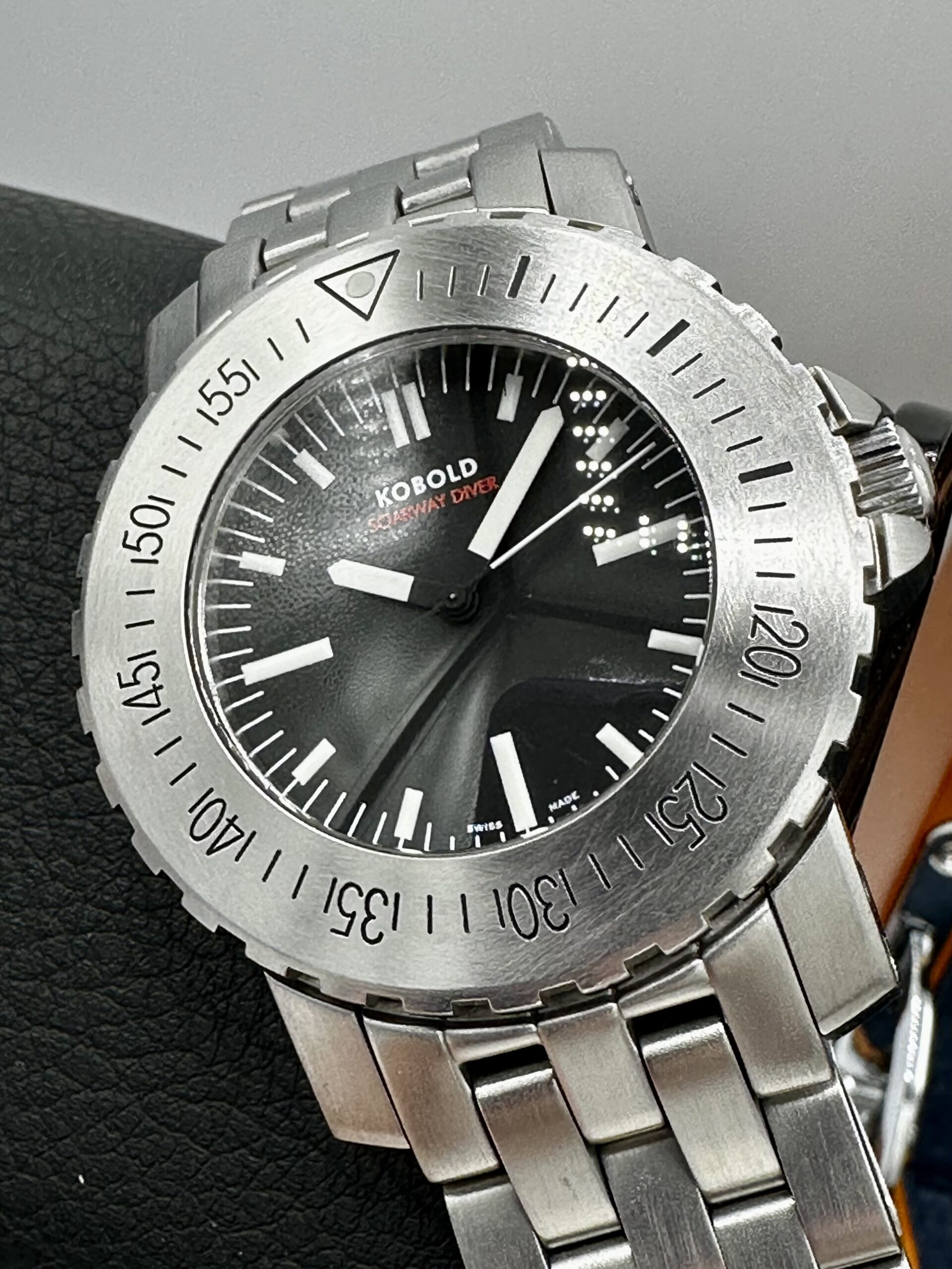 KOBOLD SOARWAY DIVER SEAL DEEP BLACK 43.5mm SWISS ETA 2824