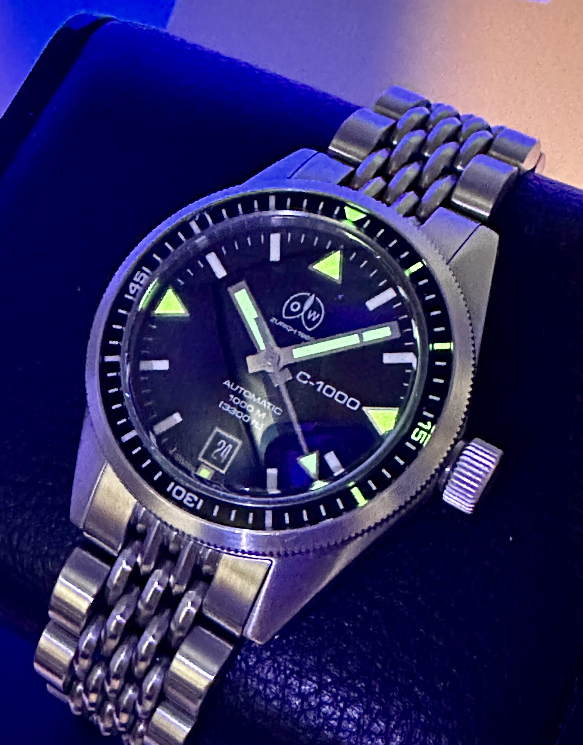 OLLECH & WAJS O & W C-1000 RAF SWISS ETA AUTOMATIC 40MM 1000M