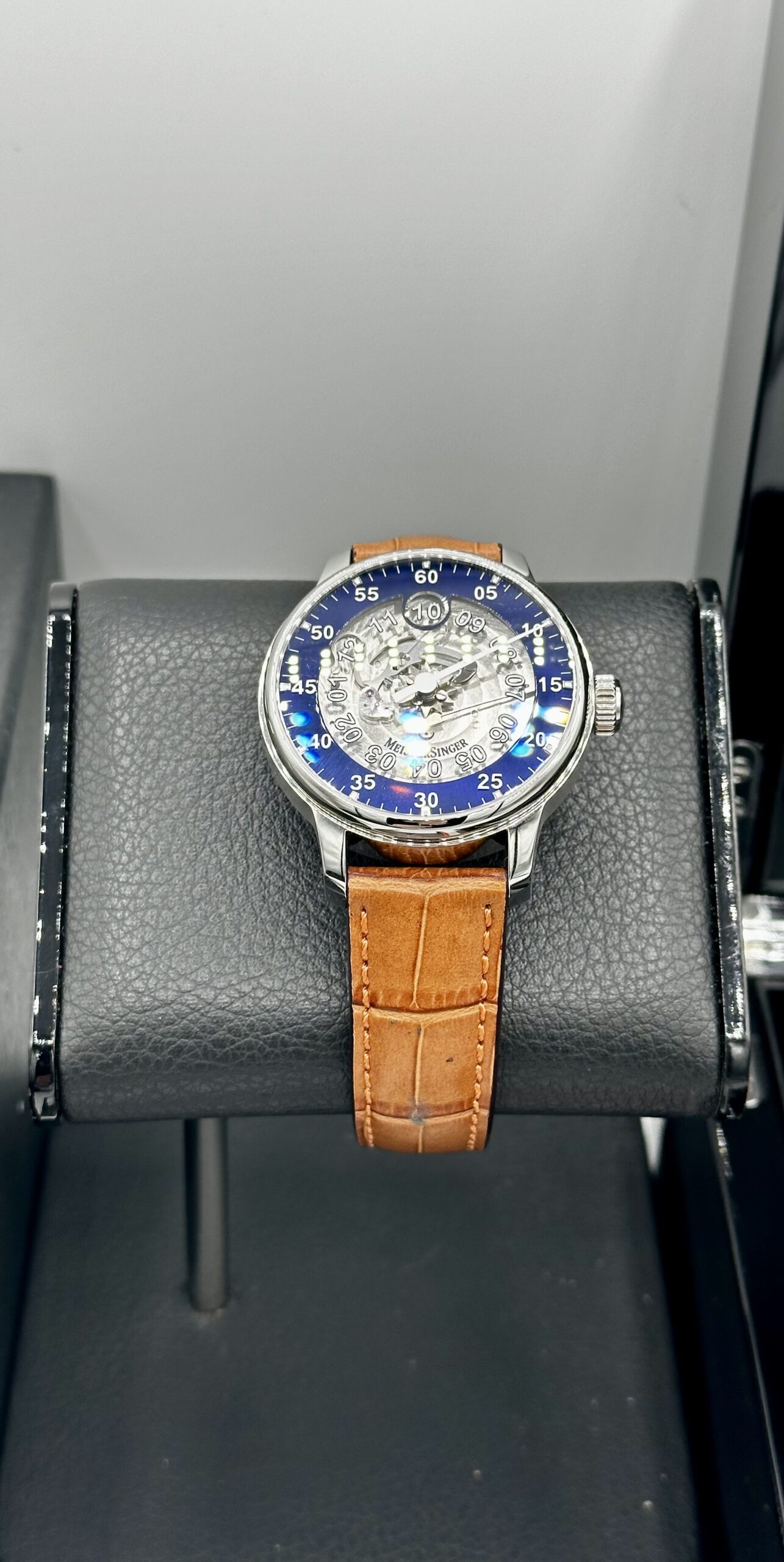 MEISTERSINGER Salthora Meta Sphere Transparent Jumping Hour