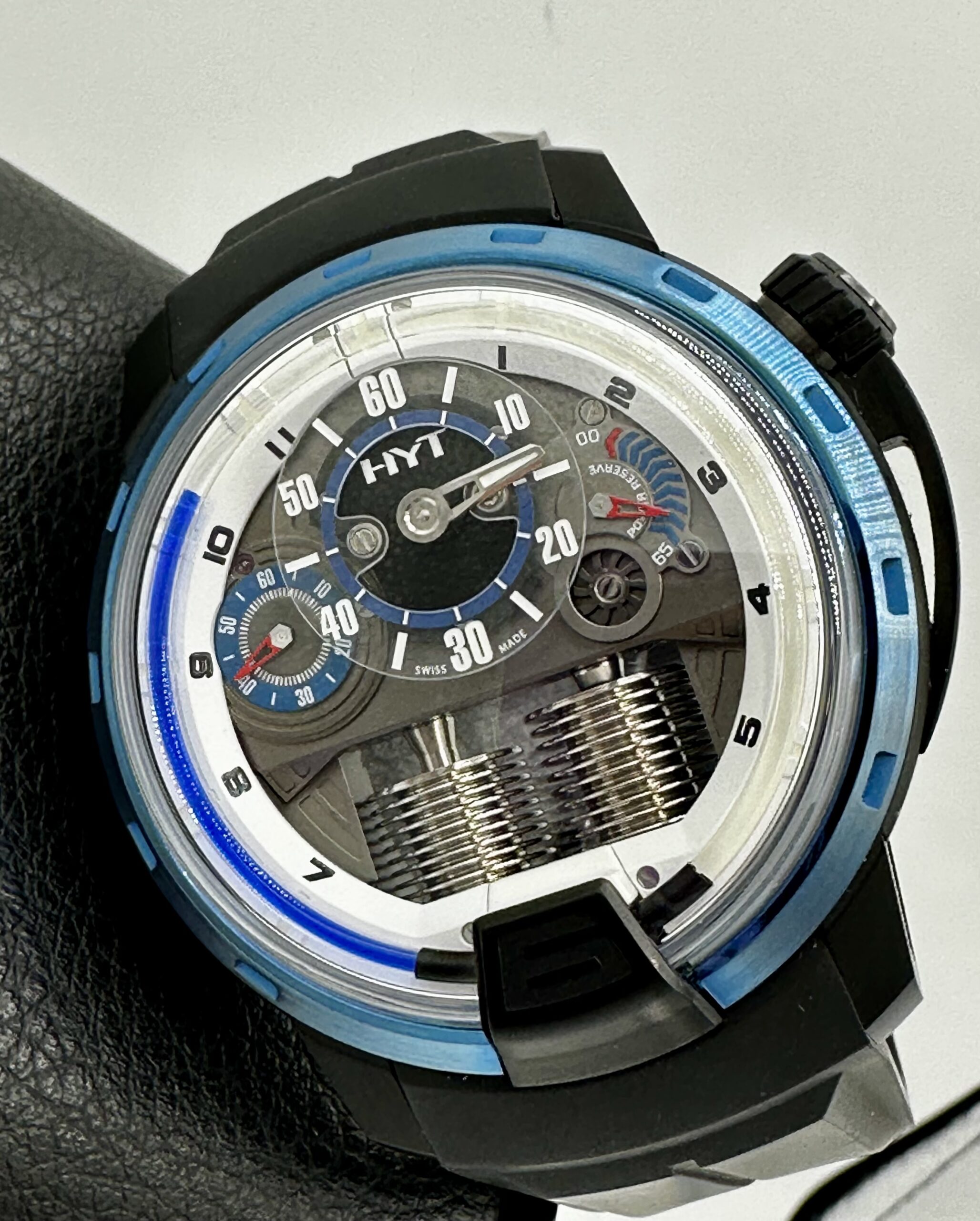 HYT H1 ANTOINE GRIEZMANN BLACK DLC TITANIUM BLUE PVD 49MM SWISS