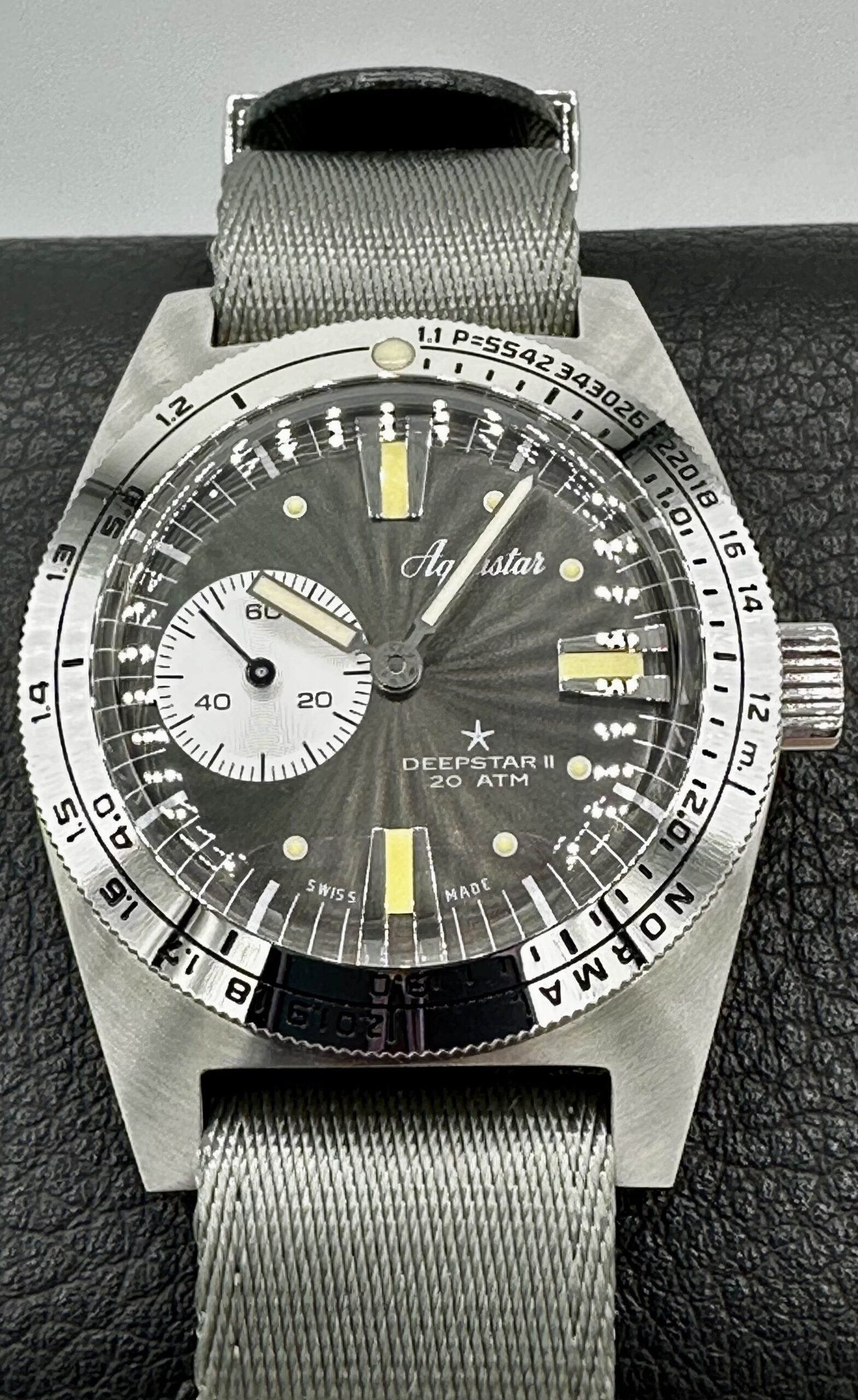 AQUASTAR DEEPSTAR II STEEL GREY DIAL SWISS AUTOMATIC 37MM