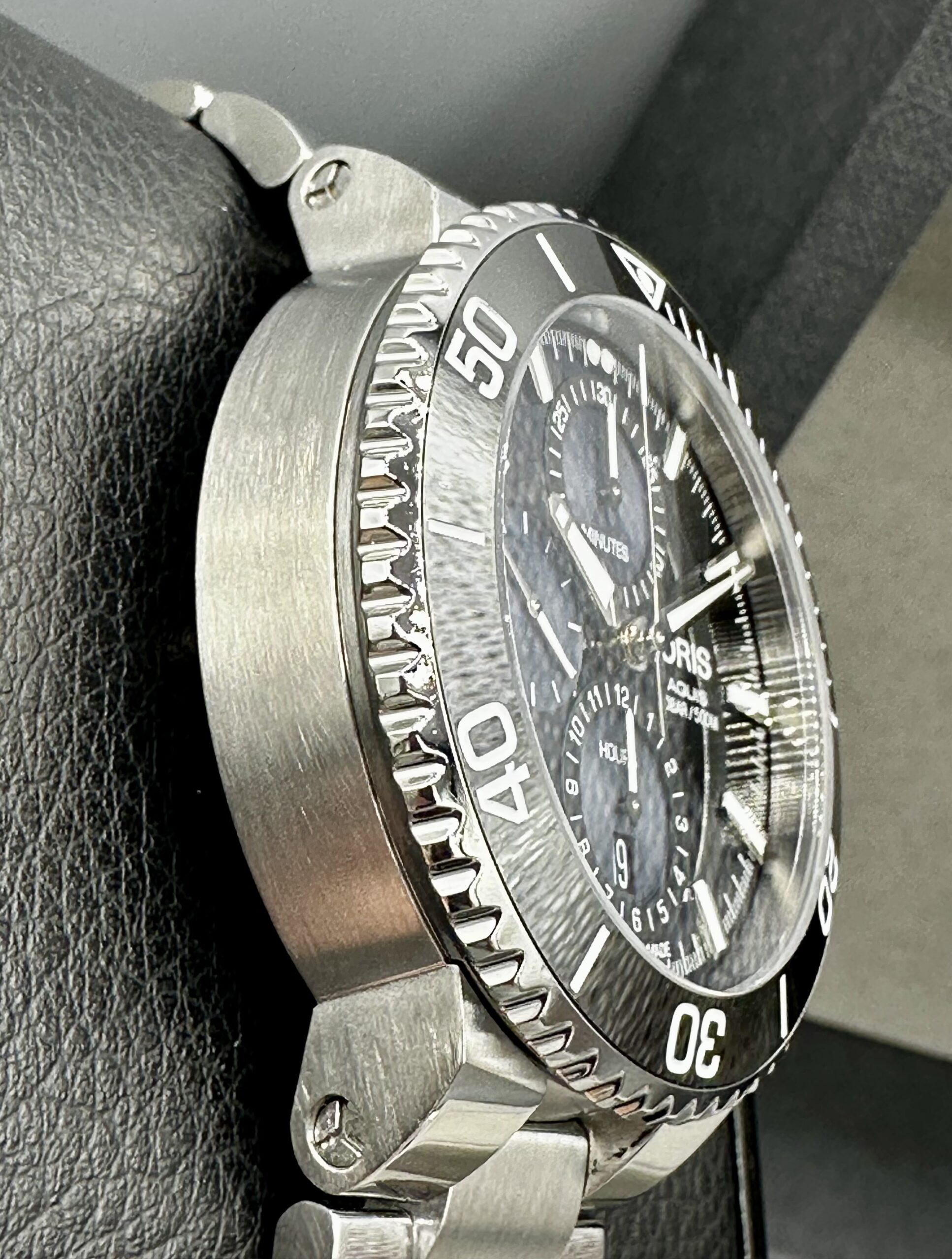 ORIS Aquis Chronograph 7743 Blue Dial Swiss Automatic 45.5mm
