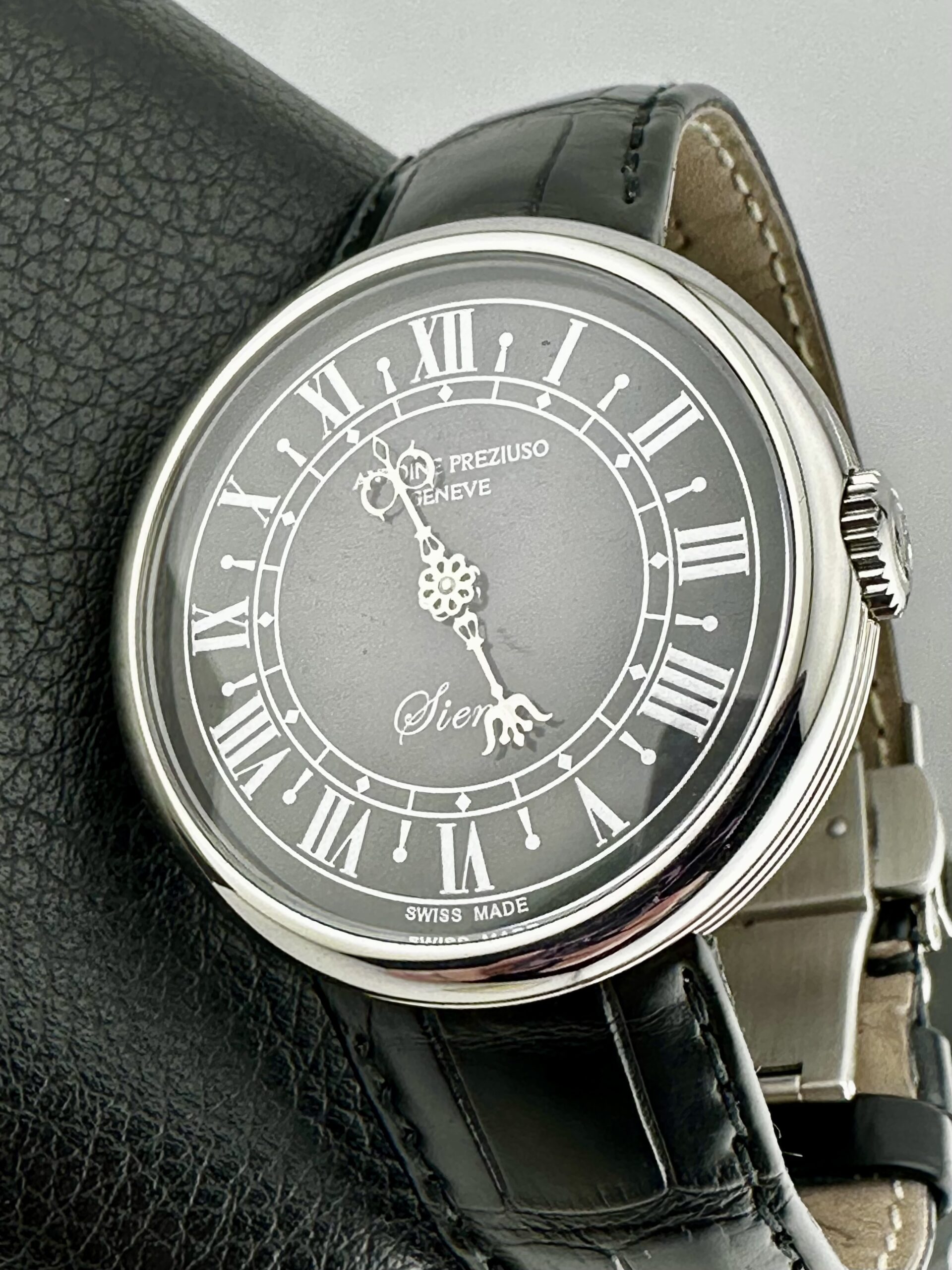 Antoine Preziuso Geneve Siena Single Hand Limited Black Mother Of