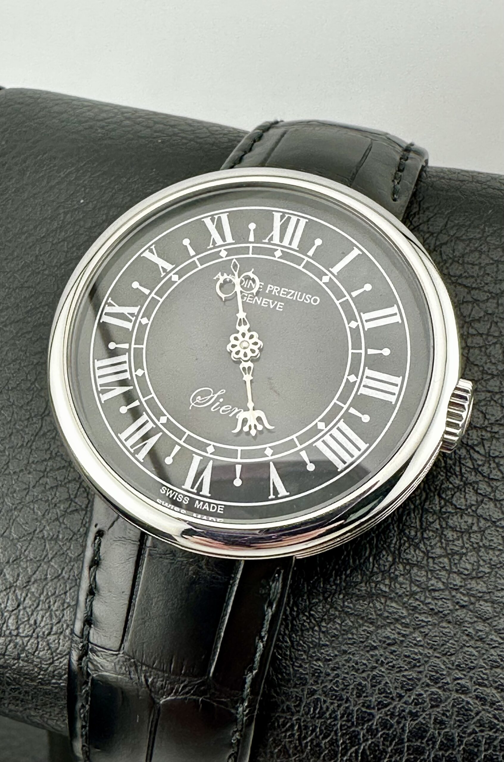 Antoine Preziuso Geneve Siena Single Hand Limited Black Mother Of