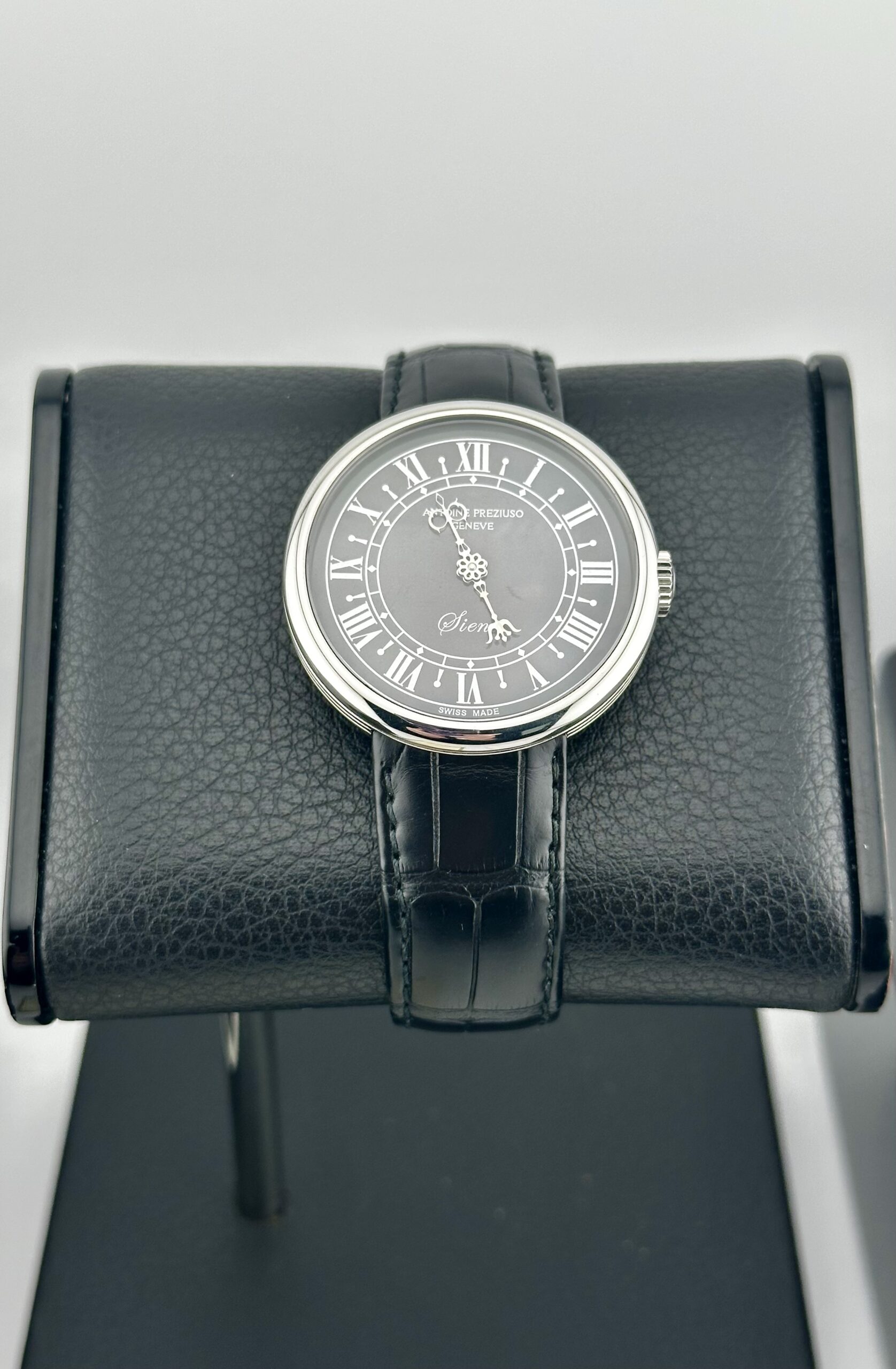 Antoine Preziuso Geneve Siena Single Hand Limited Black Mother Of