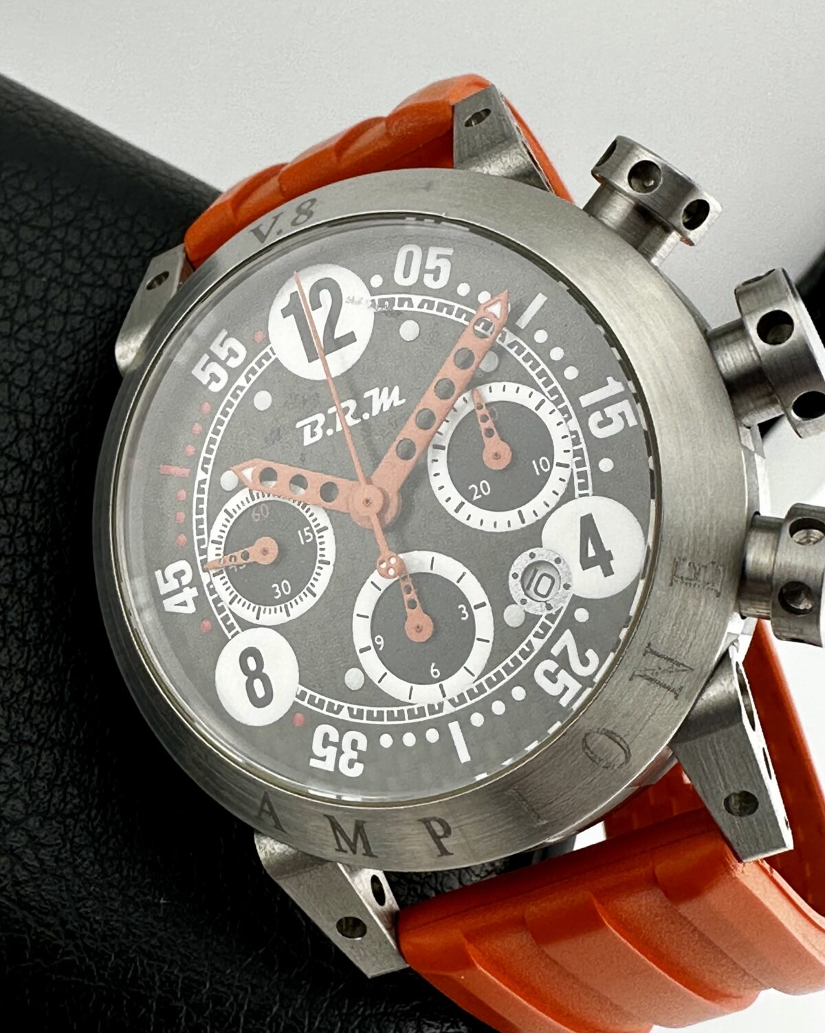 B.R.M BRM V8-44 CAMPIONE Swiss Valjoux 7753 Automatic 44mm Checkered Flag Case