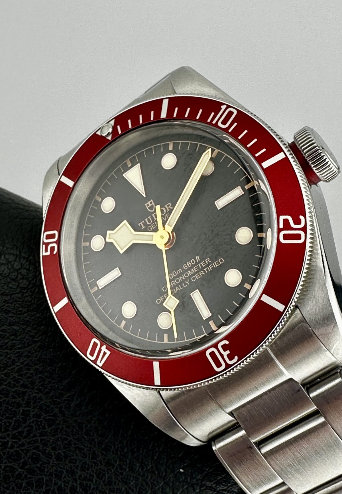 TUDOR Heritage BLACK BAY Red 79230R 41mm SWISS AUTOMATIC 70 Hour Power Reserve