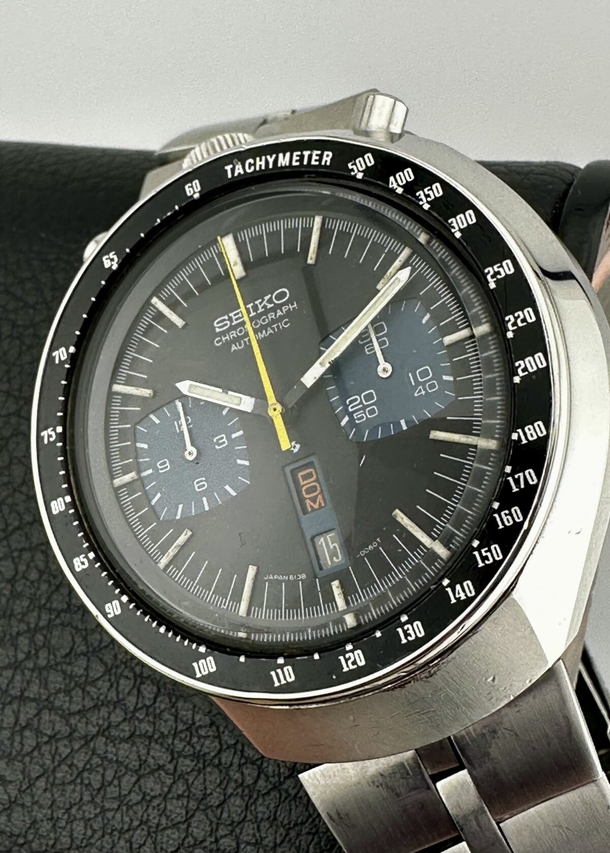 SEIKO Vintage Bullhead 6138-0040 Chronograph Original “Fishbone” Bracelet 44mm