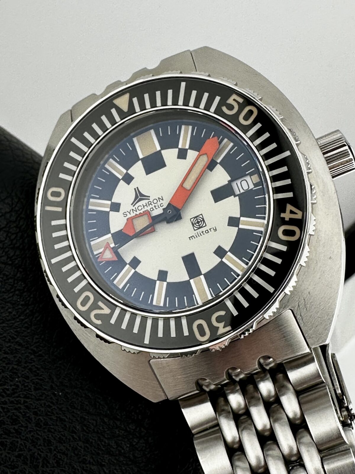 SYNCHRON 70’S MILITARY STEEL FROGMAN SWISS AUTOMATIC LIMITED EDITION BRACELET