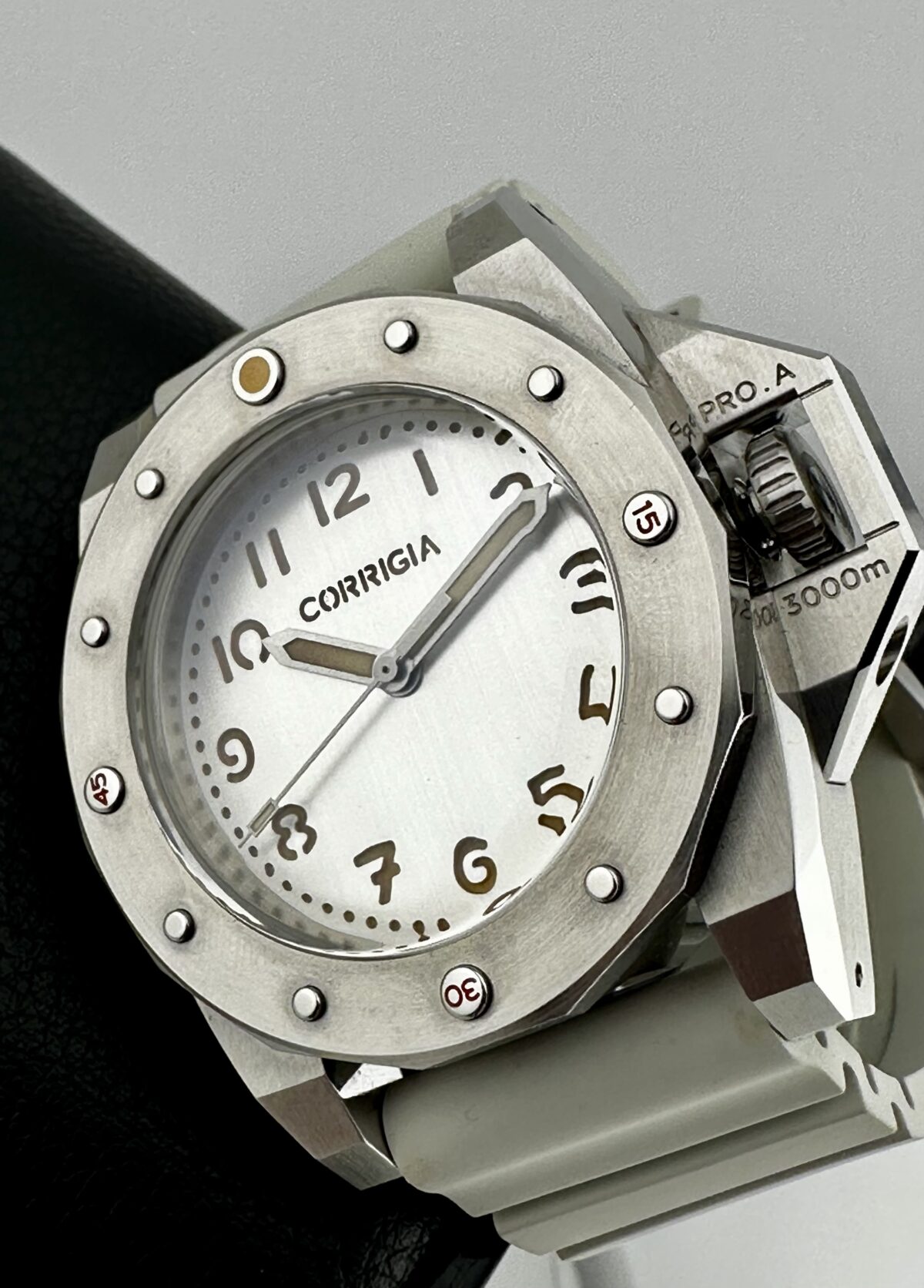 CORRIGIA 02 STAINLESS STEEL SILVER DIAL 3 DAYS 300M AUTOMATIC LIMITED EDITION
