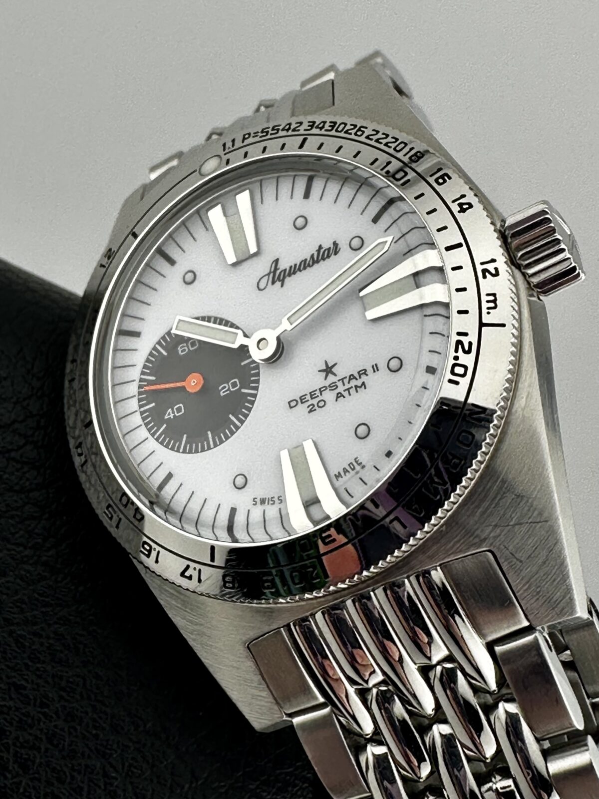 AQUASTAR DEEPSTAR II POLARSTAR LIMITED EDITION DIVER WHITE DIAL 200M SWISS 37mm