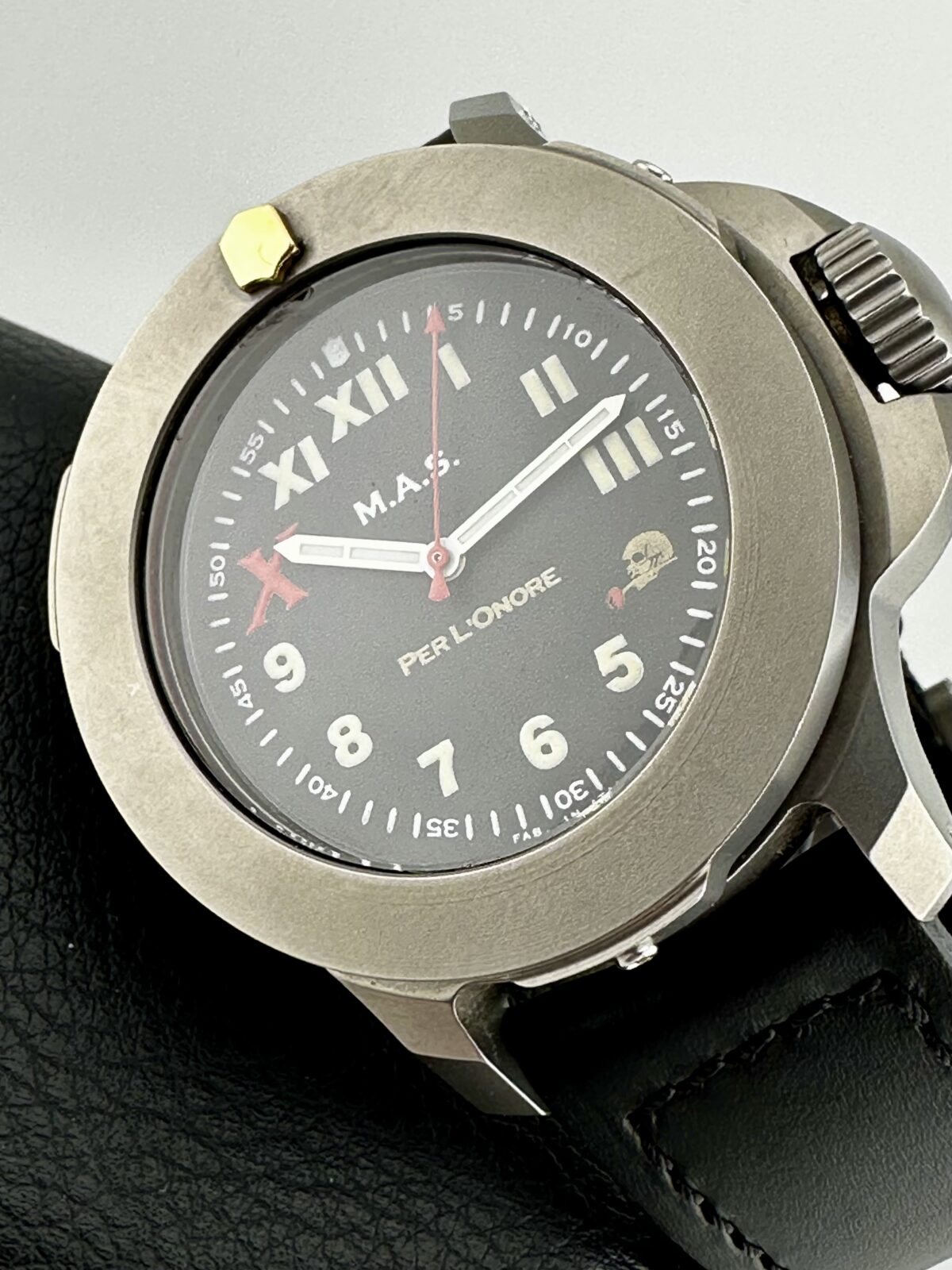ENNEBI FONDALE DECIMA MAS XZ221-001 AUTO TITANIUM 47MM RARE EARLY PRODUCTION