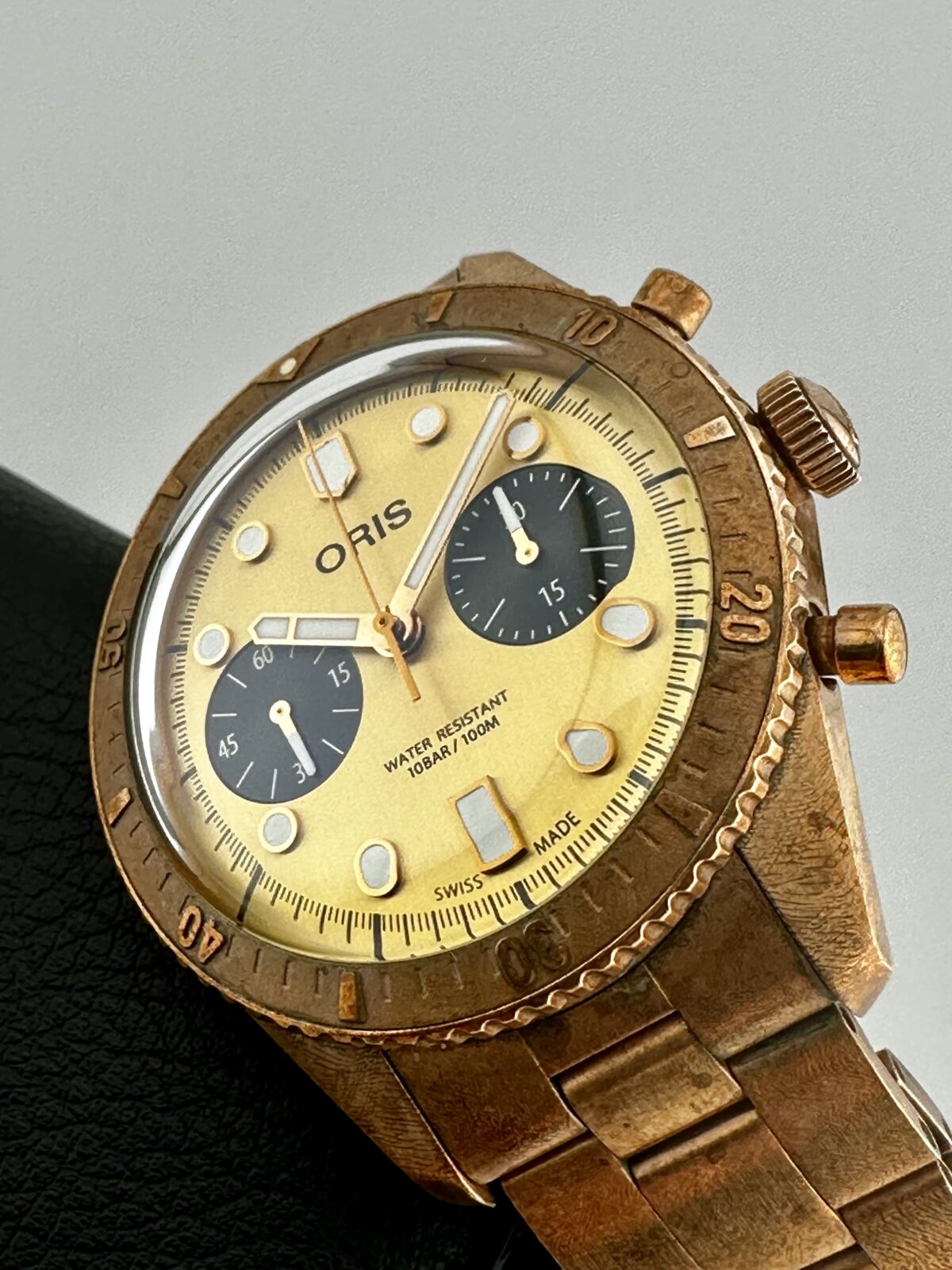 ORIS DIVERS HOLSTEIN EDITION 2020 43mm BRONZE CHRONOGRAPH GOLD PANDA DIAL 100m