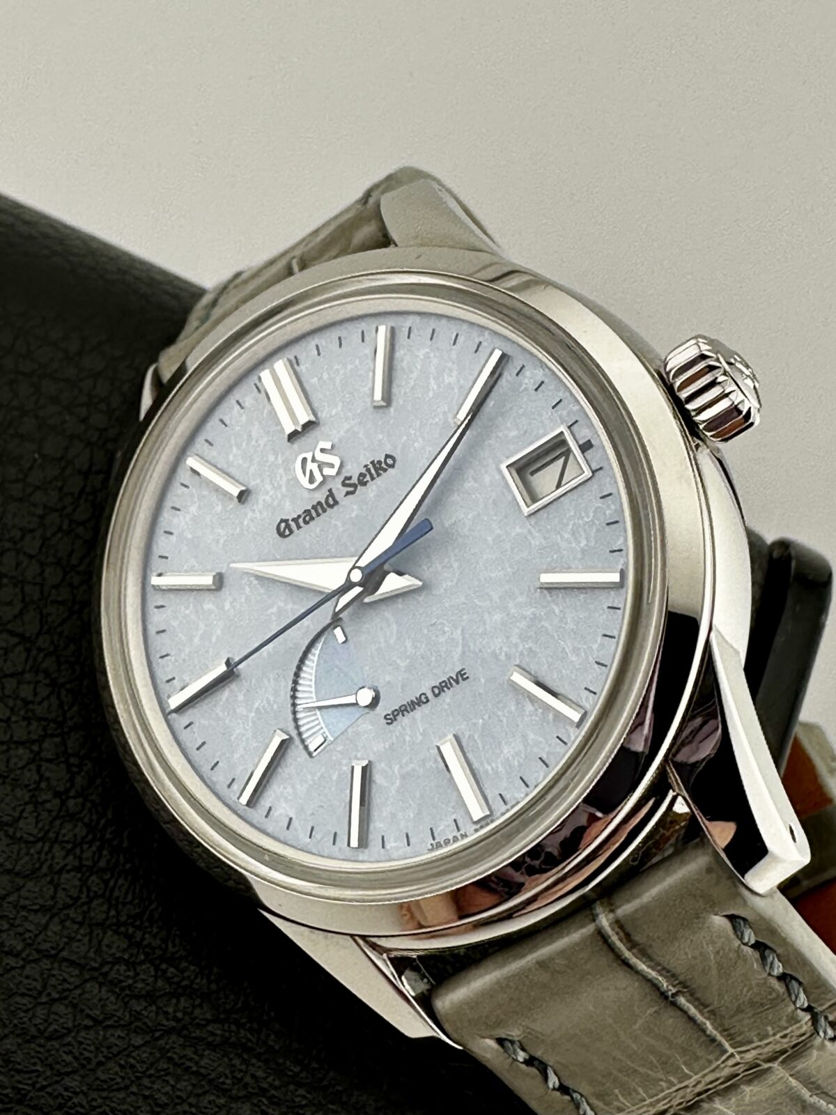 GRAND SEIKO ELEGANCE BLUE SKYFLAKE SBGA407 40mm SPRING DRIVE CALIBER 9R65