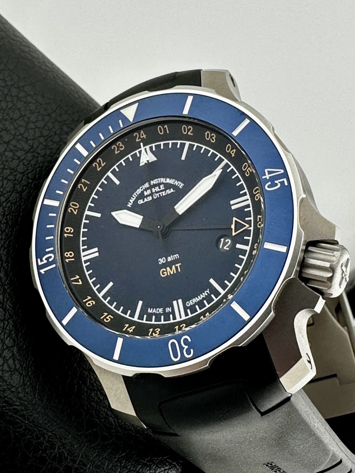 MUHLE GLASHUTTE SEEBATTALION GMT BLUE DIVER 44MM TITANIUM CASE 300M JULY 2026