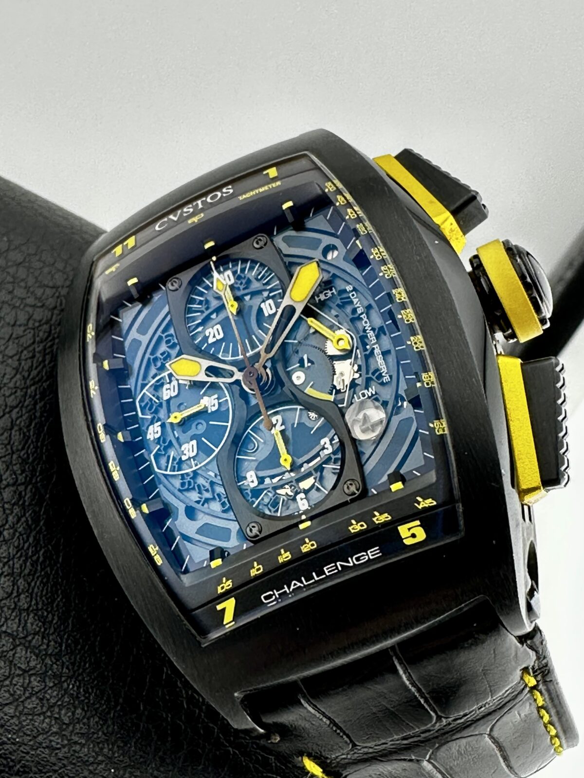CVSTOS CHALLENGE GRAND PRIX LIMITED EDITION CHRONOGRAPH 41mm BLACK YELLOW